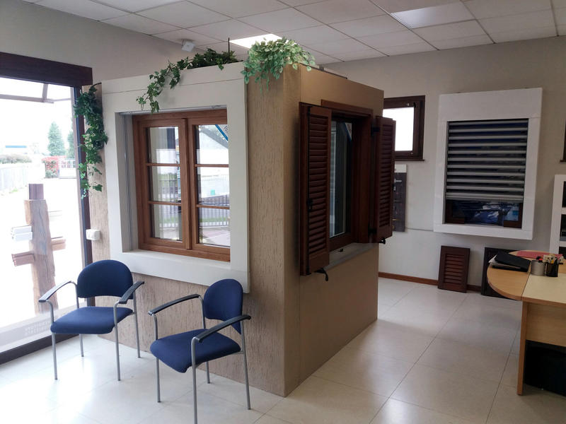 Ciapponi serramenti - Morbegno - Sondrio - Infissi in pvc, alluminio e legno.